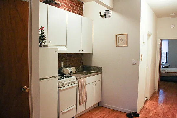 Rented by Brick Real Estate | media 49