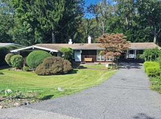 17 Biltom Rd, White Plains, NY 10607