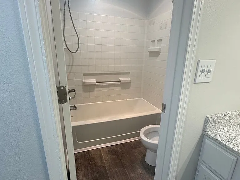 The Vibe at 8035 Apartments — Photo 53