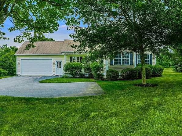 60 Lone Pine Ln #60, Yarmouth, ME 04096