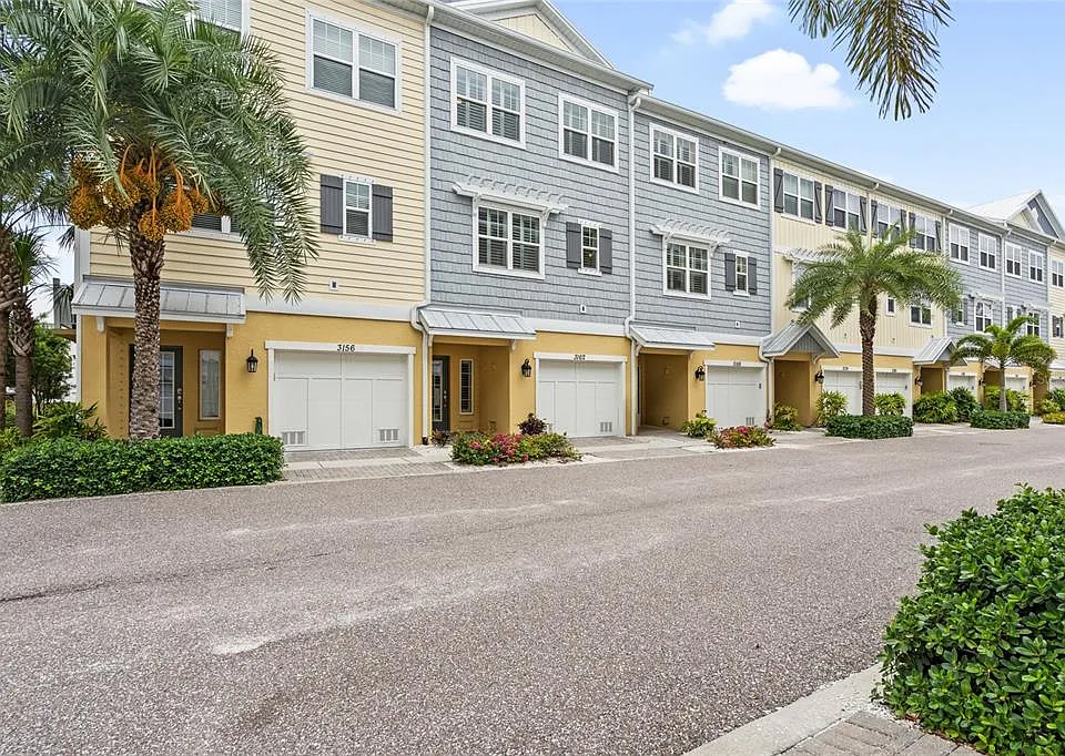 3162 Moorings Dr S