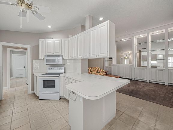 5th image of 7888 SE Peppercorn Court #7888