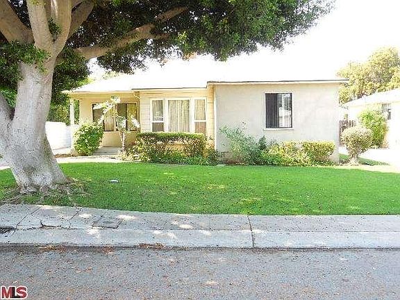 3rd image of 7831 Kenyon Ave
