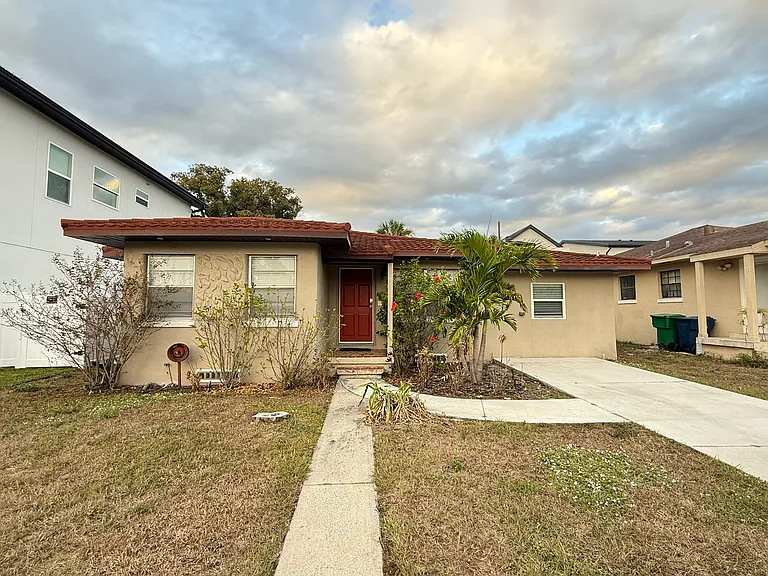3117 W Cypress St — Photo 1