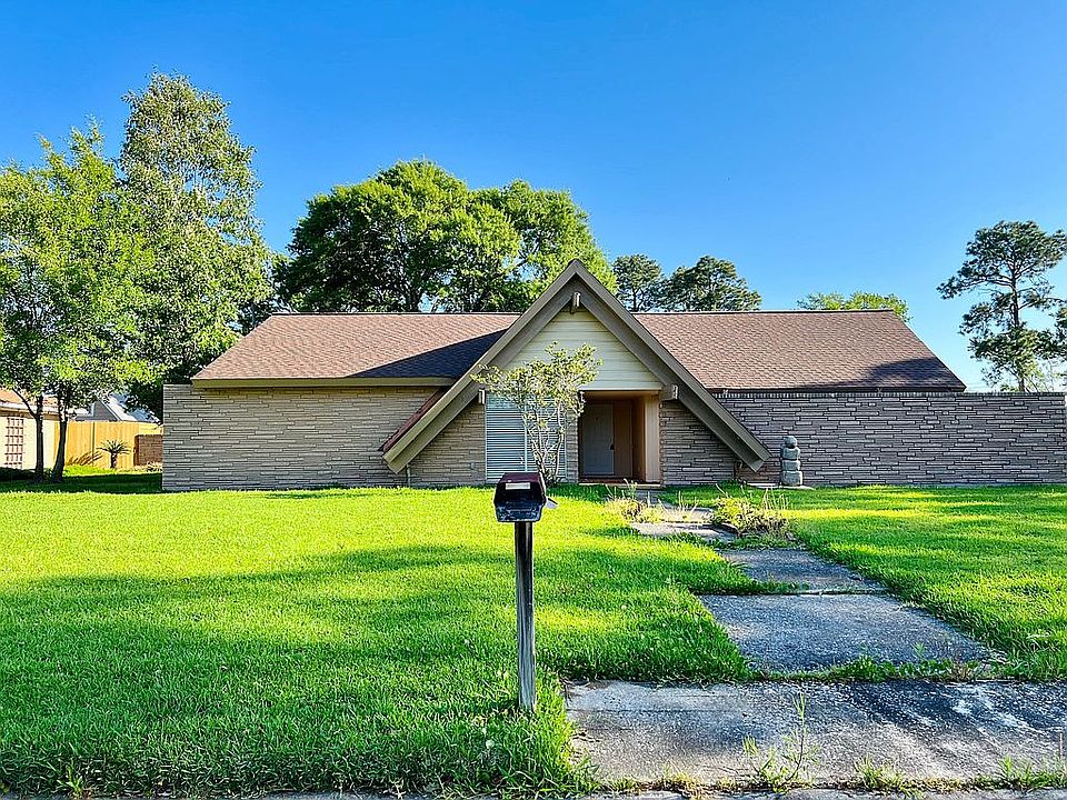 1st image of 5000 Ashwood Dr