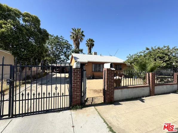 2927 Lake St, Bakersfield, CA 93306