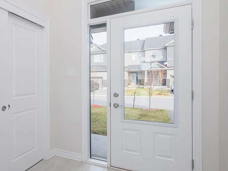 529 Enclave Ln — Photo 3