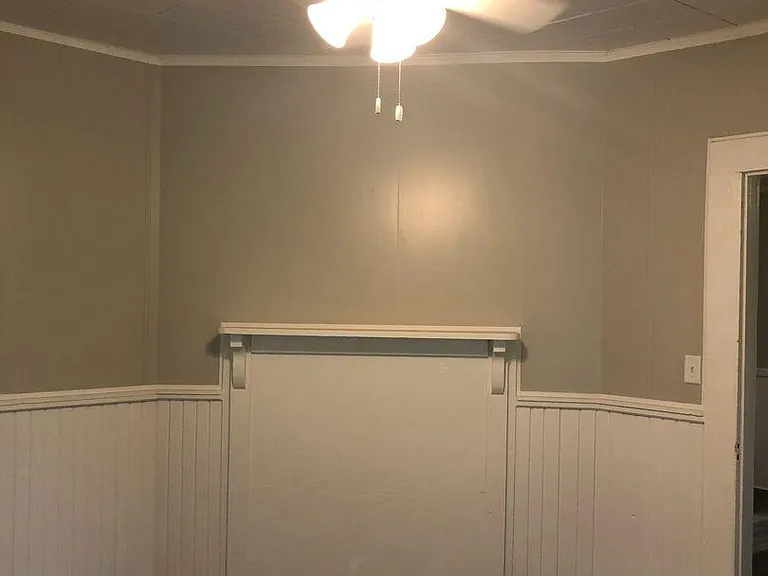 2420 E Central Ave — Photo 10