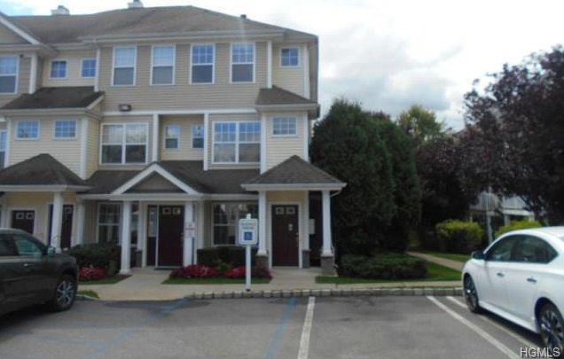 1st image of 25-12 Fairways Dr