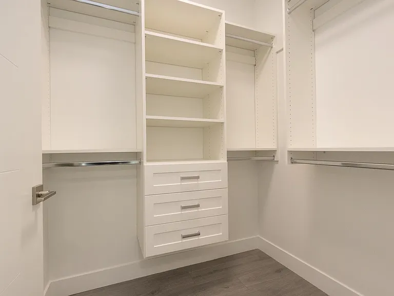 2122 E 32nd Ave #205 — Photo 15