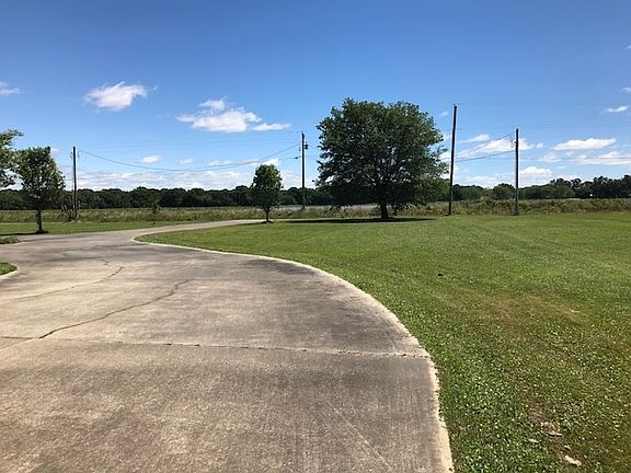 Side garage Exit to Leger Rd