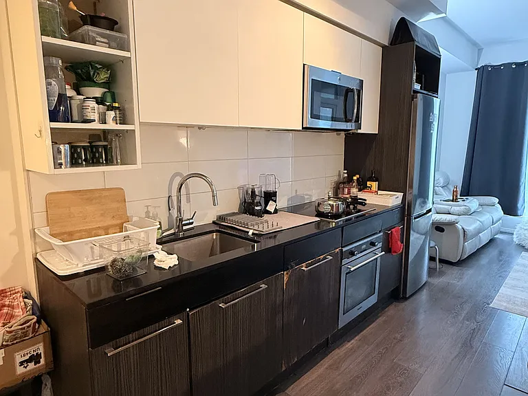 68 Shuter St #505 — Photo 8