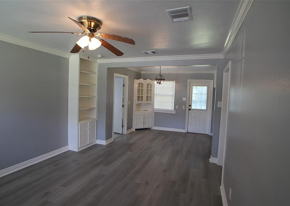 1207 Trimm Ave, Pasadena, TX 77502 | Zillow