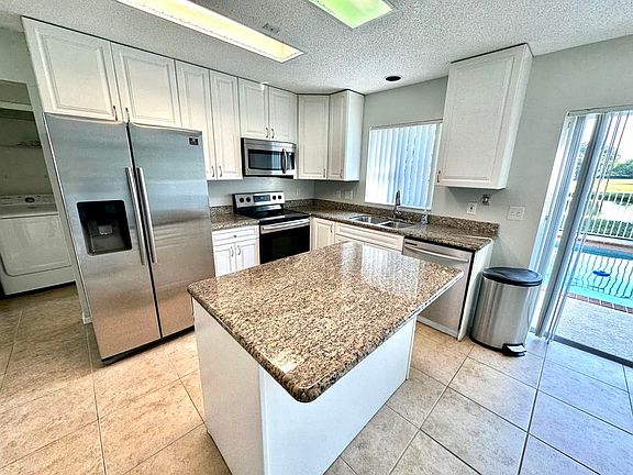 4th image of 2698 Linkside Dr