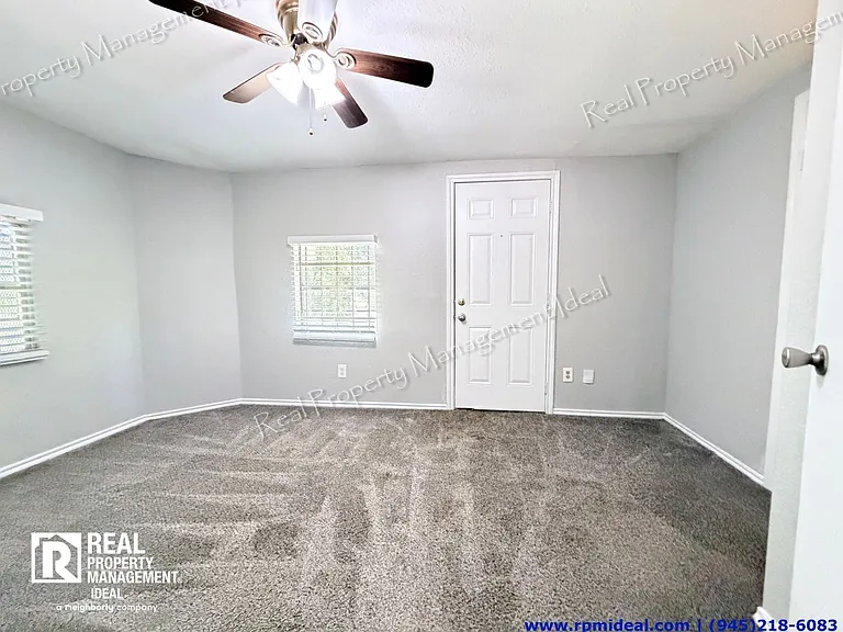 619 Midvale Dr — Photo 21