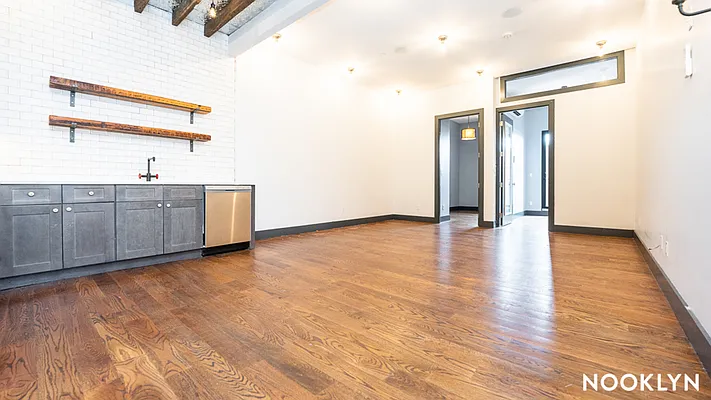 Rented by Nooklyn NYC LLC | media 32
