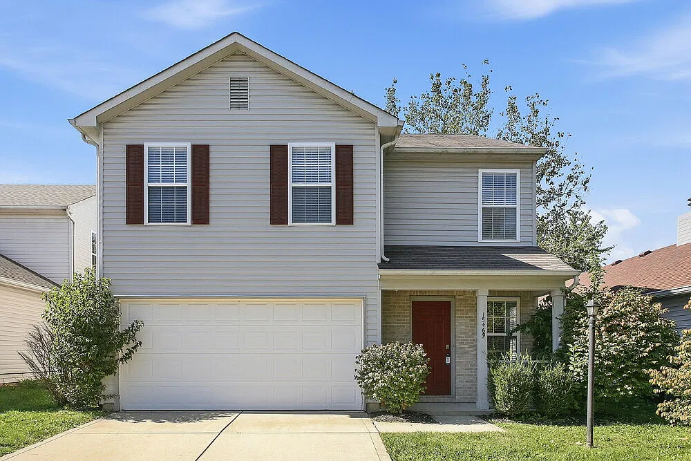 3 bed, 2.5 bath, 1704 sqft, $2,035 — Photo 1