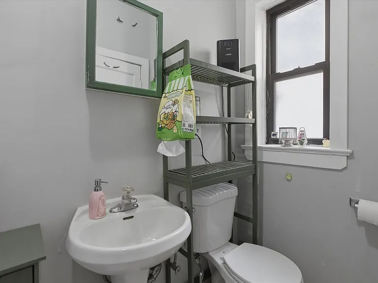 5018 S Blackstone Ave #202 — Photo 8