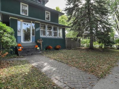 1103 2nd St N, Fargo, ND, 58102