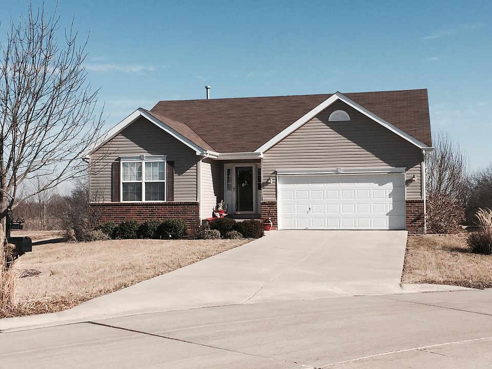 1st image of 842 Sunflower Dr