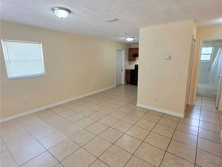 4105 Sparta Rd — Photo 2