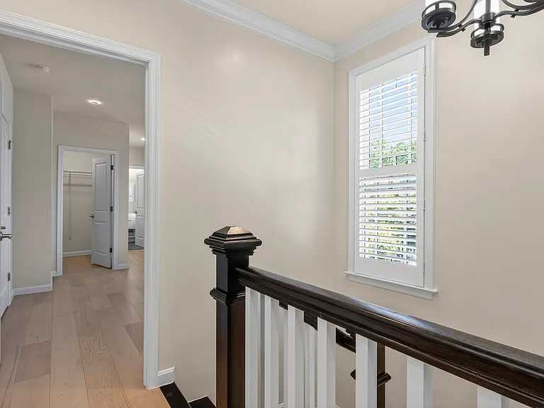 1303 Maple View Pl SE — Photo 27