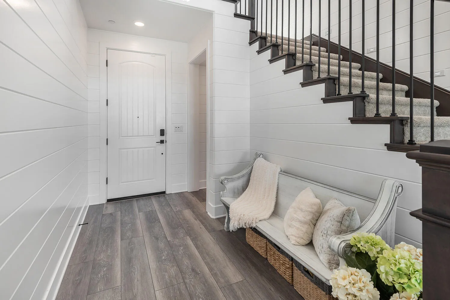 803 Clementine Dr — Photo 4