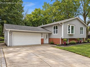 3707 W 121st Ave, Crown Point, IN 46307