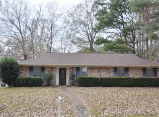 914 S College St, Brandon, MS 39042