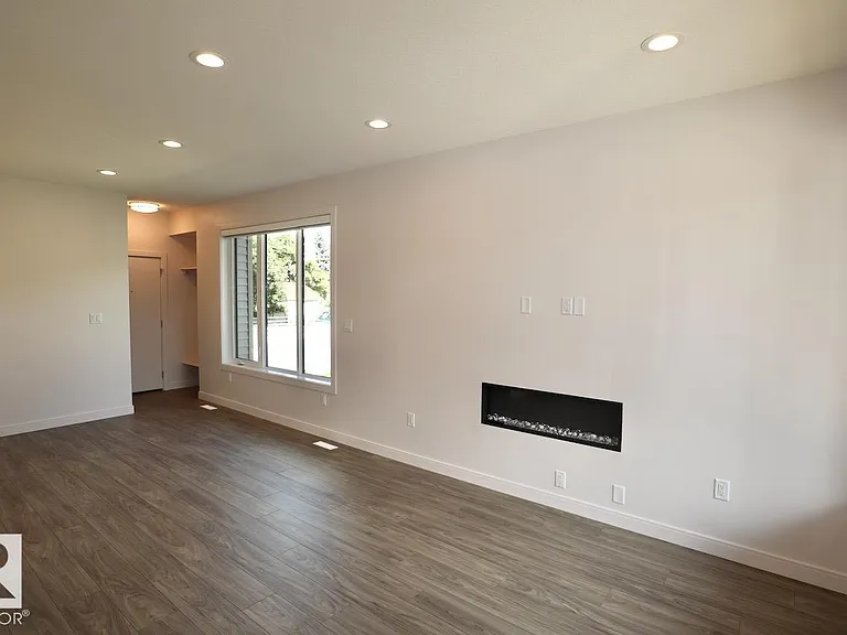 10820 86th Ave NW — Photo 6
