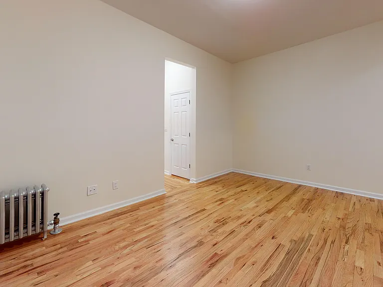 605 W 170th St #1G — Photo 2