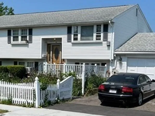 42 Essex St, Quincy, MA 02171