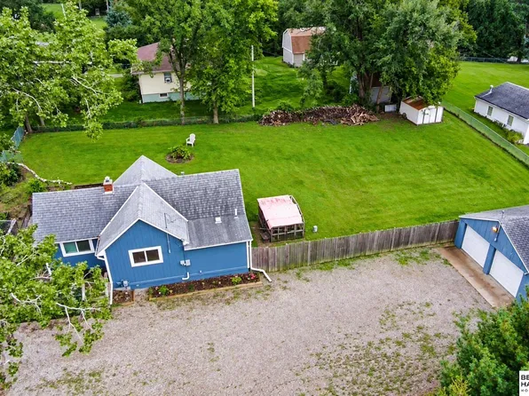 3103 W Chandler Rd, Bellevue, NE 68147