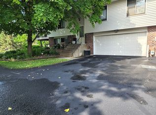 475 98th Ave NE, Blaine, MN 55434