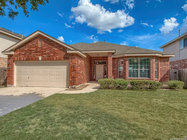 8810 FEATHER TRL, Helotes, TX 78023