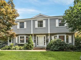 24 Winthrop Ct, Tenafly, NJ 07670