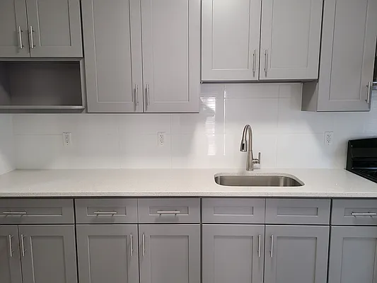 Rented by Teresa Lomax, LREB | media 2