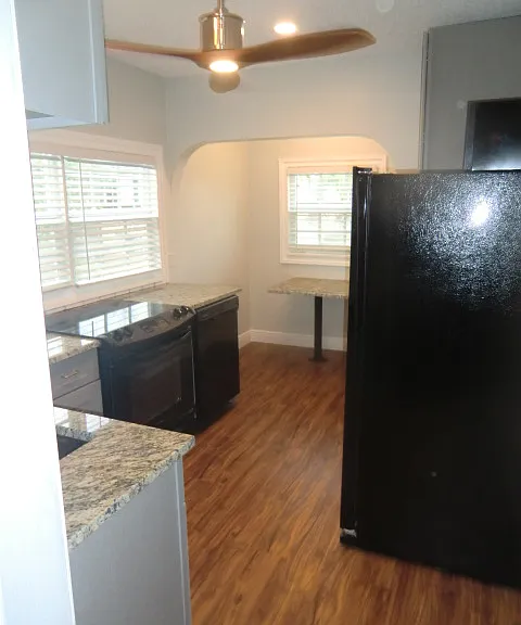 411 S Ocean Breeze — Photo 21