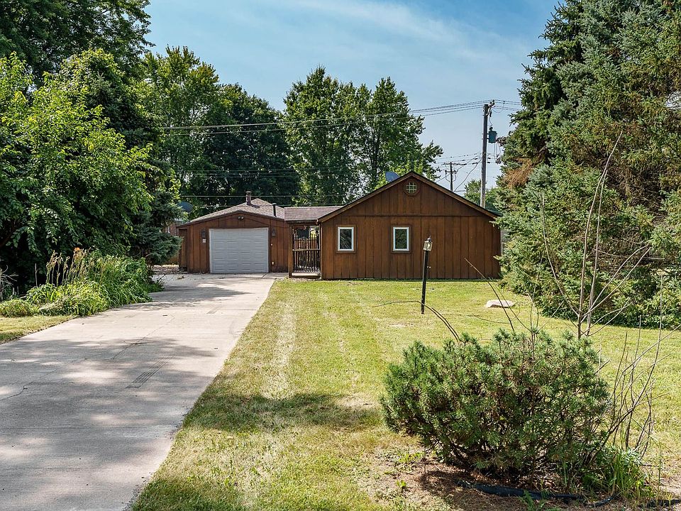 1st image of 121 Winona Dr