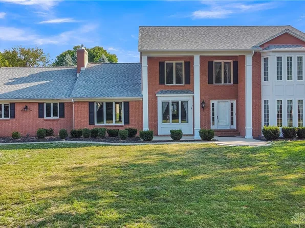 2777 Hickorywood Dr, Troy, OH 45373