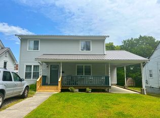 414 Hill St, Farmville, VA 23901