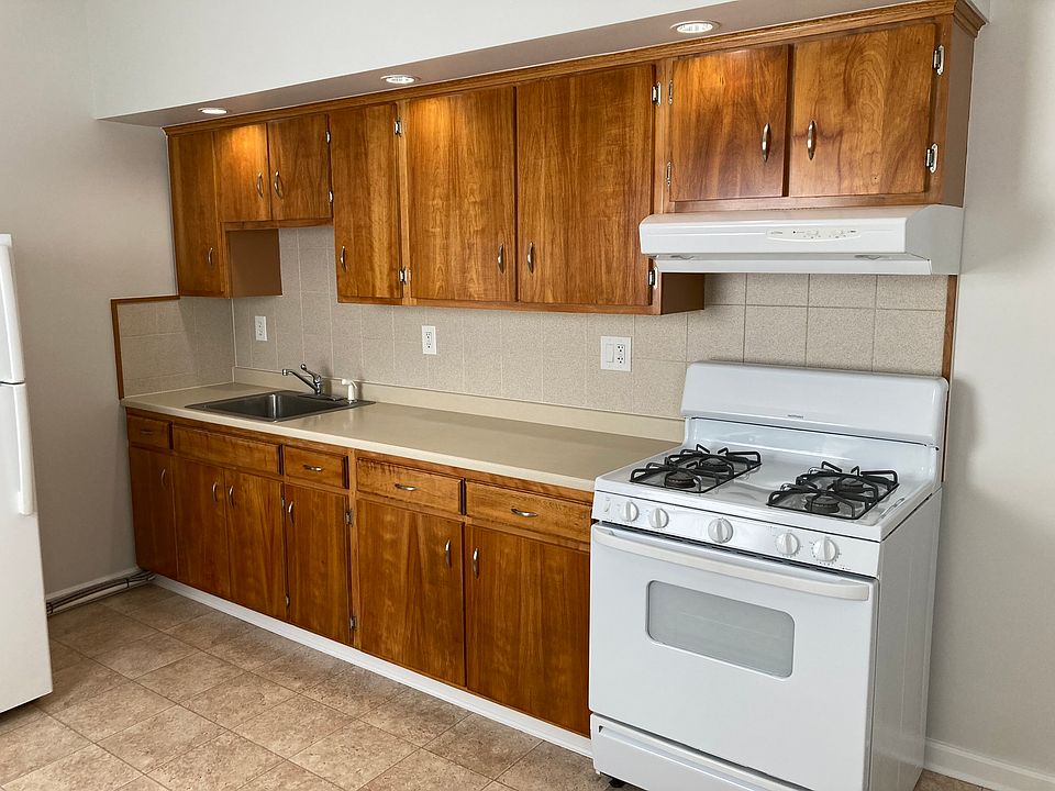 1st image of 84 Butler St #1