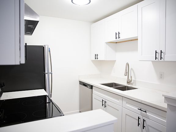 4th image of 4404 97th Ave W APT 4