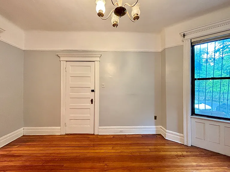 828 Macon St #1 — Photo 12