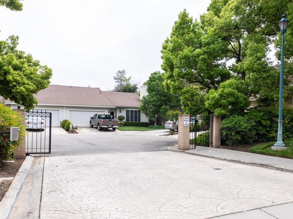 510 Village Court, Dinuba, CA 93618