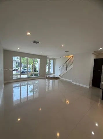 6440 NW 103rd Psge #6440 — Photo 8