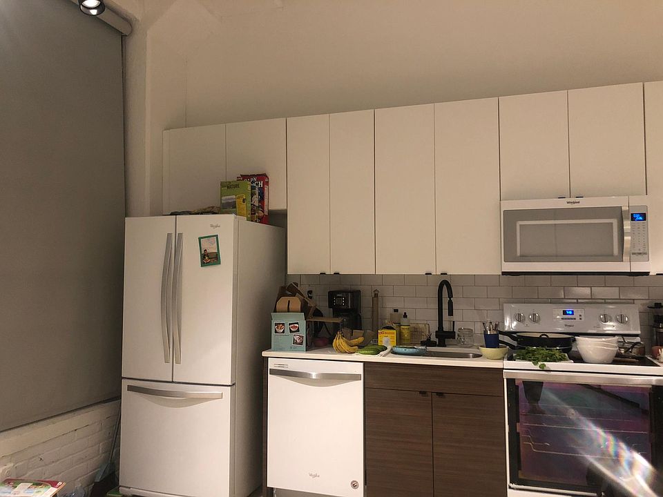 2nd image of 3101 W Glenwood Ave
