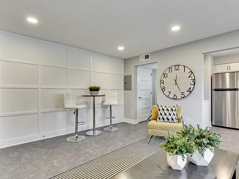 4702 Wakeley St #6 — Photo 9