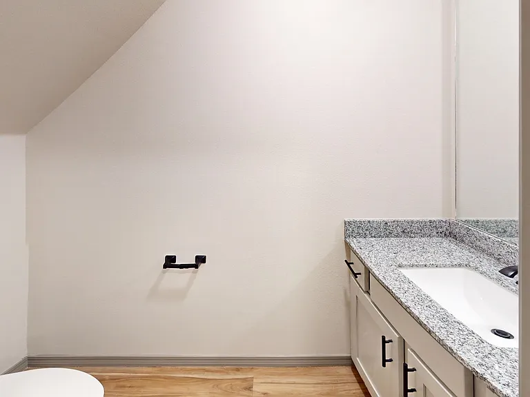 Reserve on 29th Townhomes — Photo 6