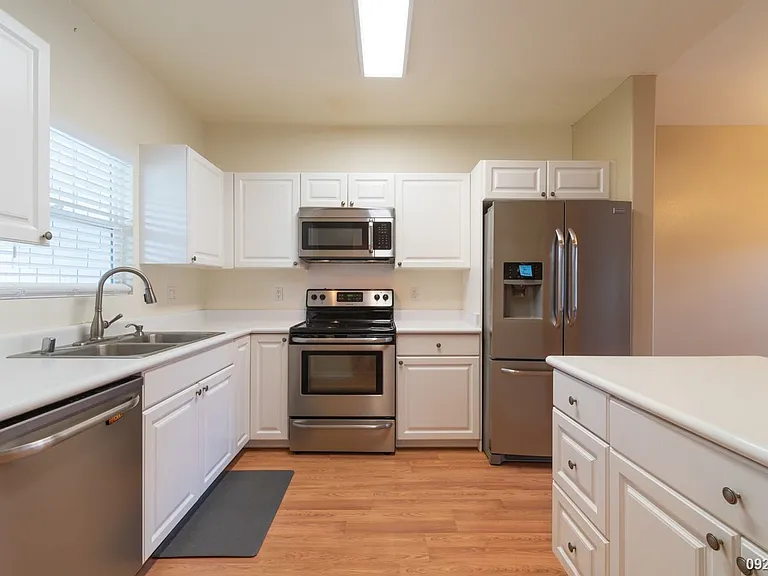 91-1011 Kaipalaoa St #404 — Photo 10